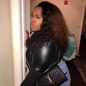 Meet your Posher, Derricka